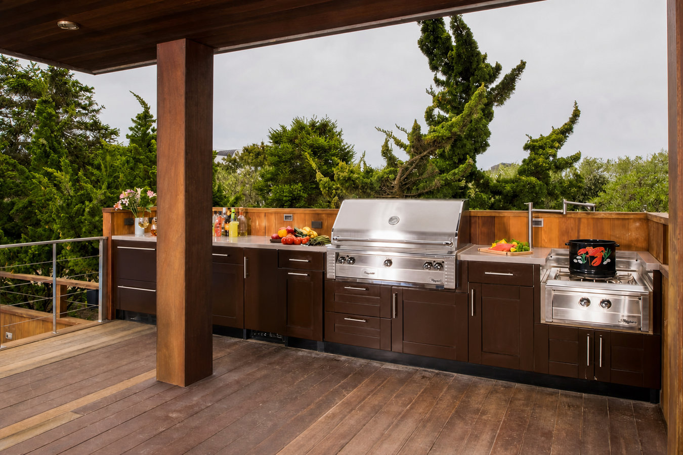 Custom deck and fence construction in Winter Haven, FL